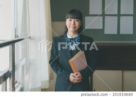 junior high school student, junior high student, middle school student 101910680