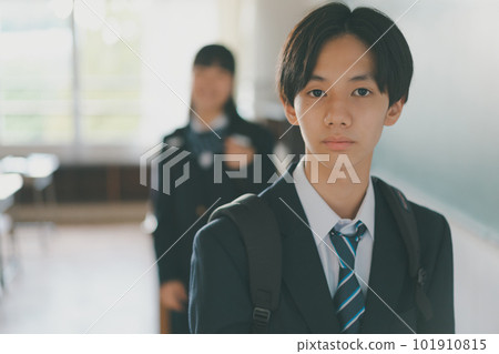 22,300+ Junior High School Students Stock Photos, Pictures