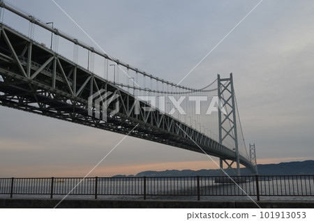Akashi Kaikyo Bridge, Hyogo Prefecture Road to Awaji Island Akashi Kaikyo Bridge, Hyogo Prefecture Road to Awaji Island 101913053