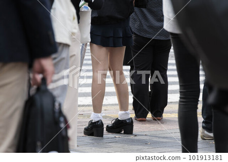 Close-up of a young woman's legs 101913181