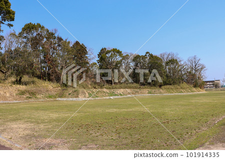 Imashirozuka Burial Mound in Takatsuki City, Osaka Prefecture 101914335