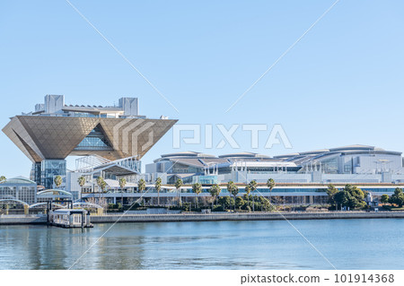 Koto Ward, Tokyo Tokyo Big Sight (Tokyo International Exhibition Center) in clear weather seen over the sea 101914368
