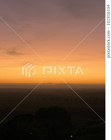 Sunset sky 101916334