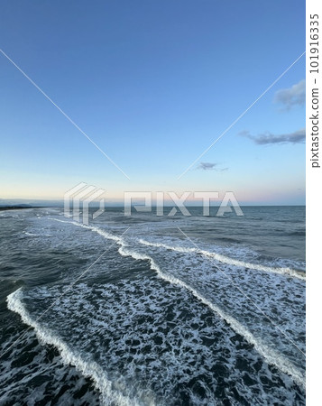 Sea before dusk 101916335