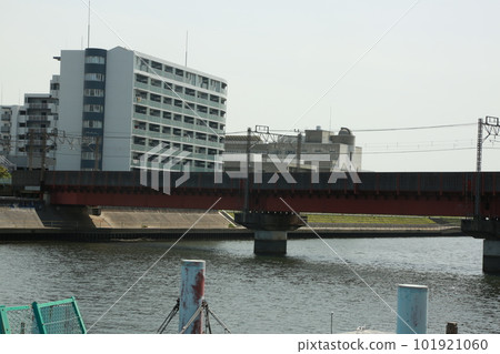 我沿著鶴見川散步 101921060