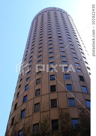 The streets of Osaka Marunouchi Building 101922430