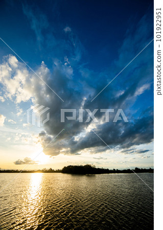colorful dramatic sky with cloud at sunset. colorful dramatic sky with cloud at sunset. 101922951