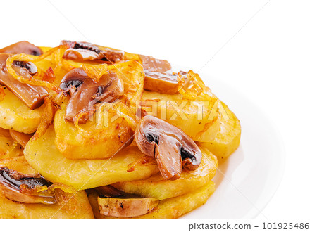 Fried potatoes with fried mushrooms and onions Fried potatoes with fried mushrooms and onions 101925486
