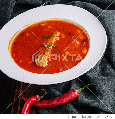 Guatemalan Turkey Soup KakIk close up 101927349