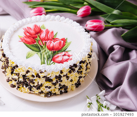 international women's day cake with flowers 101927493