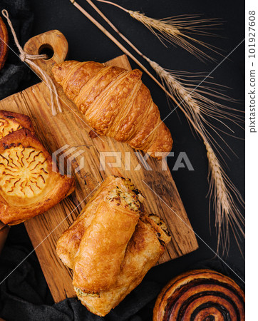 different pastries with boxes for delivery 101927608