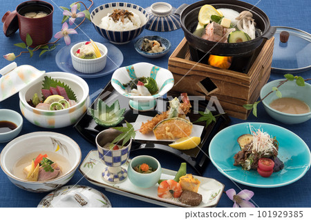 Japanese cuisine・luxury kaiseki cuisine 101929385