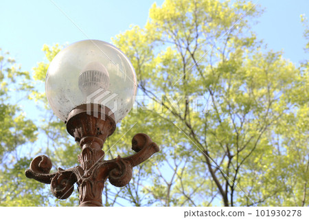 Street lamps on the premises of the housing complex (Korea) Street lamps on the premises of the housing complex (Korea) 101930278