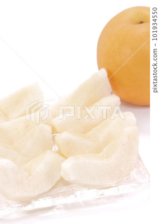 去皮梨切甜點明亮的背景 101934550