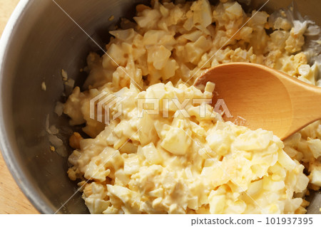 Tartar sauce being cooked (homemade) Tartar sauce being cooked (homemade) 101937395