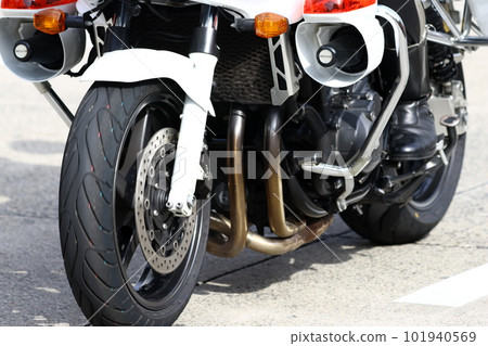 Police motorcycle (image) 101940569