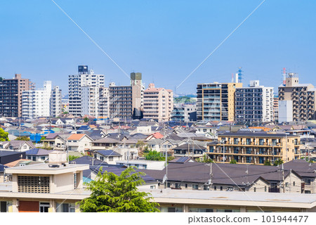 藍天蔓延的郊區住宅區 藍天蔓延的郊區住宅區 101944477