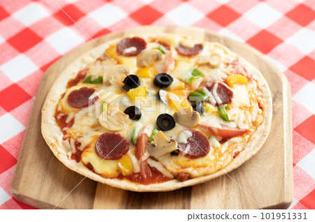 薄皮米蘭式披薩 101951331