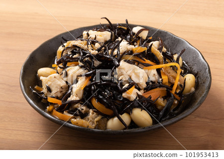 燉羊栖菜和豆腐 燉羊栖菜和豆腐 101953413