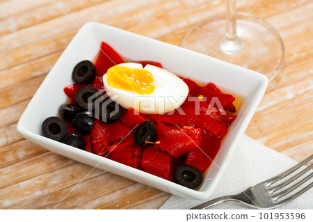Salad of roasted peppers, popular spanish dish Salad of roasted peppers, popular spanish dish 101953596