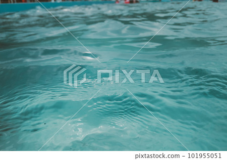 水池 游泳 水面 101955051