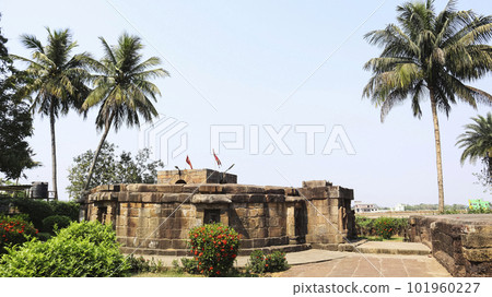 View of Chausath Yogini Temple, 9th-century circular, open-air temple dedicated to the 64 Yoginis, Hirapusr, Bhubaneshwar, Odisha, India. View of Chausath Yogini Temple, 9th-century circular, open-air temple dedicated to the 64 Yoginis, Hirapusr, Bhubaneshwar, Odisha, India. 101960227