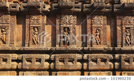 Sculptures of Hindu Goddess on the Baitala Deula, Bhubaneshwar, Odisha, India. Sculptures of Hindu Goddess on the Baitala Deula, Bhubaneshwar, Odisha, India. 101960230