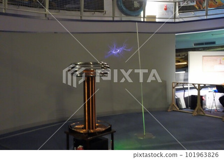 Origin of the EV Tesla Motors company name Nikola Tesla Discharge device Discharge demonstration Origin of the EV Tesla Motors company name Nikola Tesla Discharge device Discharge demonstration 101963826