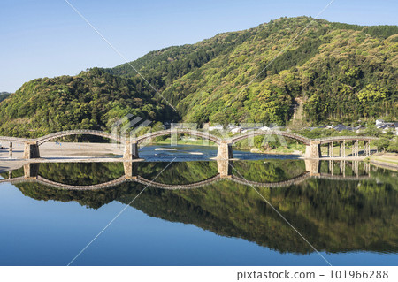 Kintai Bridge in Iwakuni City, Yamaguchi Prefecture Kintai Bridge in Iwakuni City, Yamaguchi Prefecture 101966288