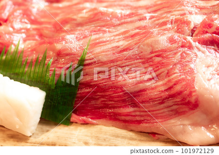 Luxury brand Wagyu Yonezawa beef for sukiyaki and shabu-shabu 101972129