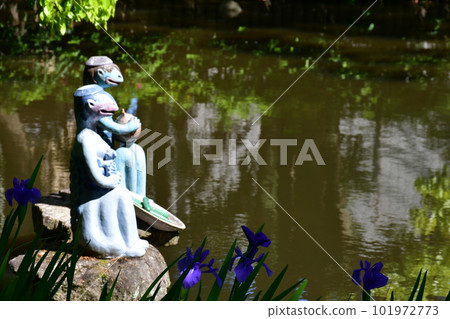 Okura Park in spring 101972773