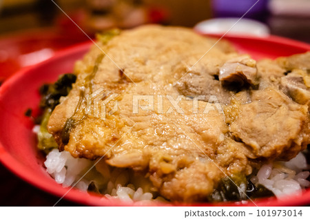 Taiwanese snacks of soy-stewed pork 101973014