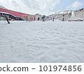 春季滑雪顆粒狀雪 101974856