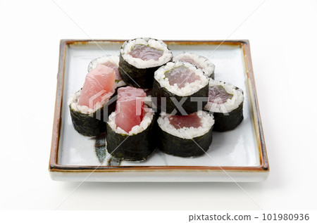 Tekka roll with perilla Tekka roll with perilla 101980936