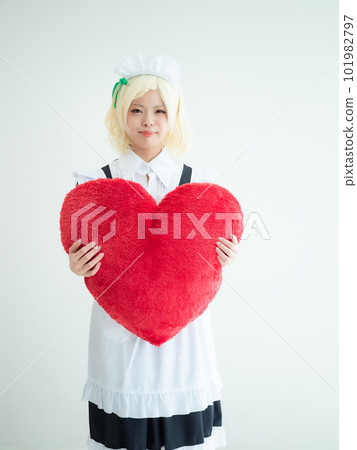 [Woman] Blonde maid 101982797