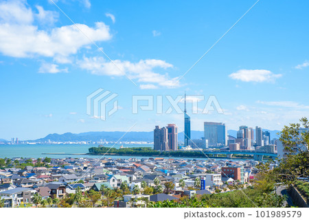 Fukuoka Tower and the scenery of Hakata Bay around Momochi, the view from Mt. Atago Akizora, Fukuoka City 101989579