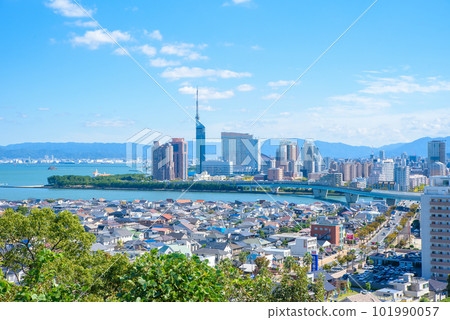 Fukuoka Tower and the scenery of Hakata Bay around Momochi, the view from Mt. Atago Akizora, Fukuoka City Fukuoka Tower and the scenery of Hakata Bay around Momochi, the view from Mt. Atago Akizora, Fukuoka City 101990057