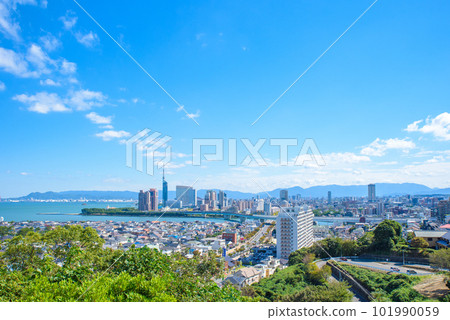 Fukuoka Tower and the scenery of Hakata Bay around Momochi, the view from Mt. Atago Akizora, Fukuoka City Fukuoka Tower and the scenery of Hakata Bay around Momochi, the view from Mt. Atago Akizora, Fukuoka City 101990059