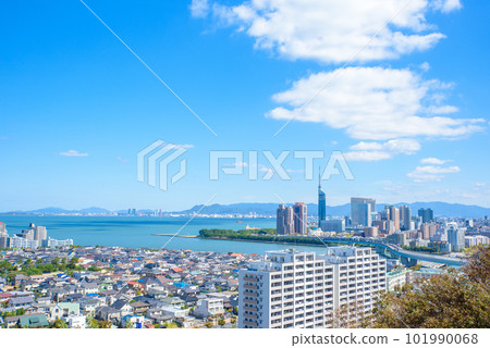 Fukuoka Tower and the scenery of Hakata Bay around Momochi, the view from Mt. Atago Akizora, Fukuoka City Fukuoka Tower and the scenery of Hakata Bay around Momochi, the view from Mt. Atago Akizora, Fukuoka City 101990068