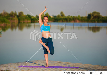 girl doing yoga exercise 101991380