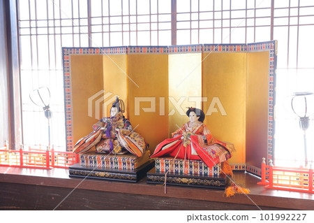 Traditional Hina Dolls (Former Ichikawa Family Residence, Nisshin City, Aichi Prefecture) 101992227