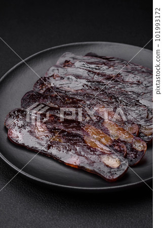 Delicious smoked or cured mahan horse meat sausage with spices and herbs 101993172