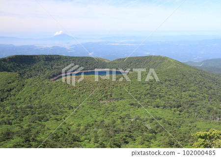 Scenery of Onami Pond and Sakurajima in sunny weather Scenery of Onami Pond and Sakurajima in sunny weather 102000485