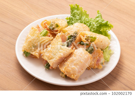 Bacon Asparagus Cheese Wrap (Gyoza Skin) Bacon Asparagus Cheese Wrap (Gyoza Skin) 102002170