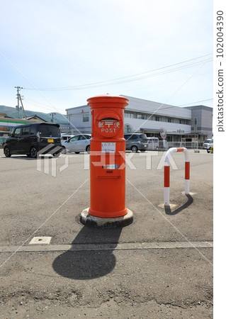 Iwate Tono Scenery with a round mailbox (Kamigumi Town) Iwate Tono Scenery with a round mailbox (Kamigumi Town) 102004390