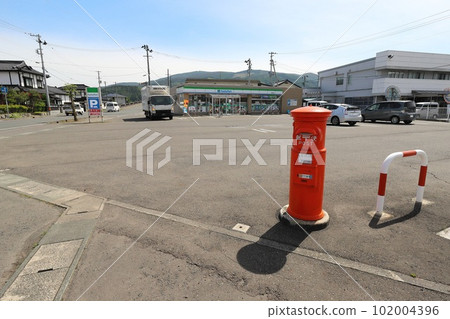 Iwate Tono Scenery with a round mailbox (Kamigumi Town) 102004396