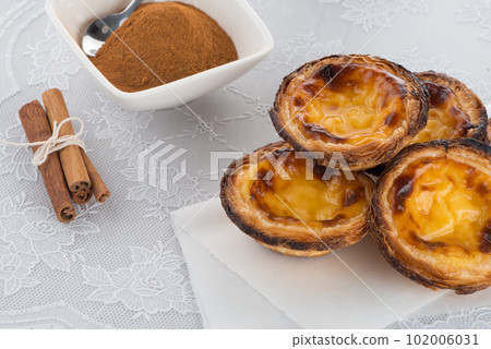 Egg tarts Egg tarts 102006031