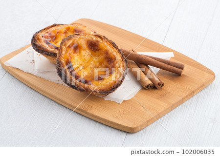 Egg tarts Egg tarts 102006035