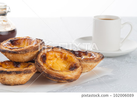 Egg tarts Egg tarts 102006089