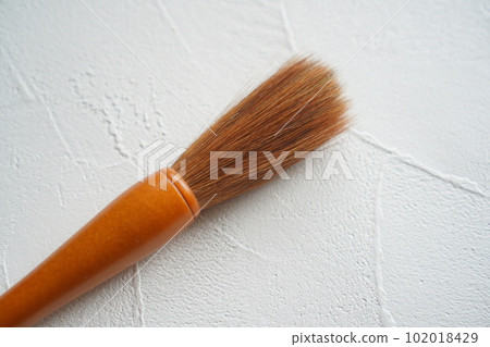 A large brush used in calligraphy. Suitable for kakizome paper and drawing paper. 102018429